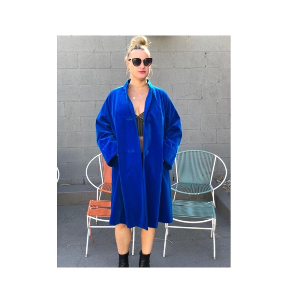 Mad men style (50’s) blue velvet
